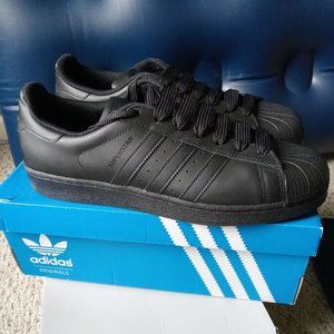 size 12 adidas shell tops